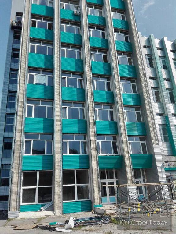 Реконструкция фасада административного здания “Азовский оптико-механический завод” (АО “АОМЗ”) Реконструкция фасада административного здания “Азовский оптико-механический завод” (АО “АОМЗ”)